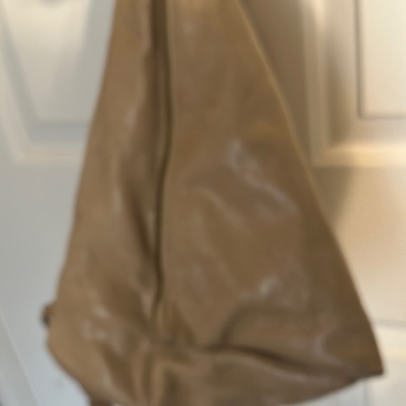 HOBO Sway Sling Shimmering Tan Shoulder Bag - Picture 3 of 10